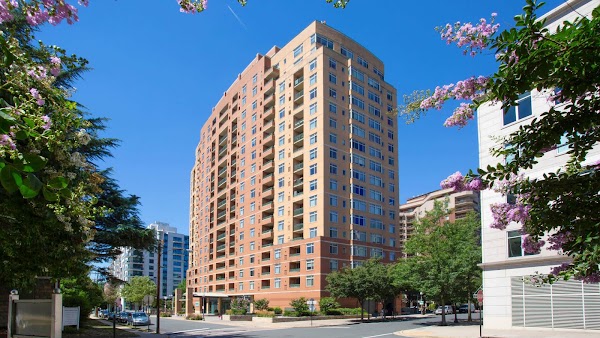 Virginia Square Apartments apartments in Alexandria, VA