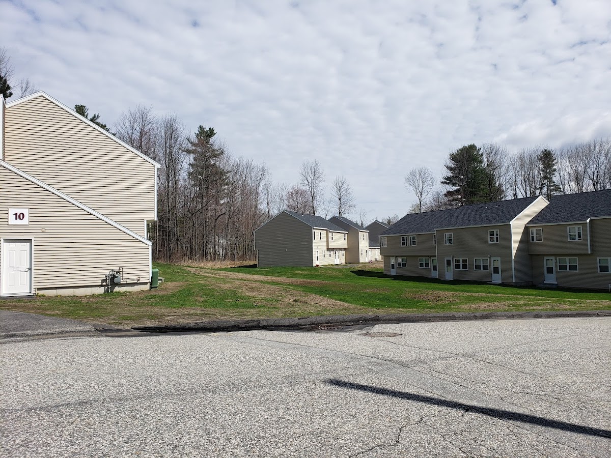Pleasant View Acres apartments in Lewiston, ME