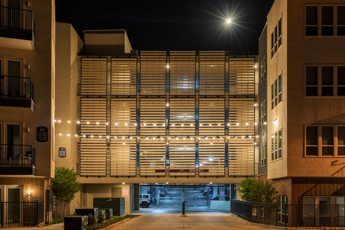 Junction at Galatyn Park apartments in Richardson, TX