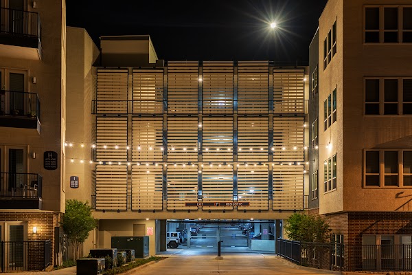 Junction at Galatyn Park apartments in Richardson, TX