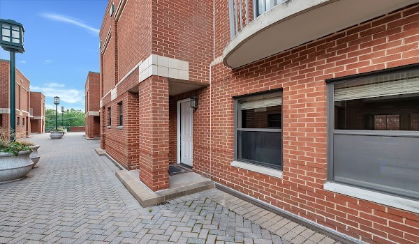 Huntington Gateway apartments in Alexandria, VA