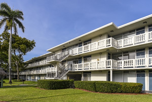 Set Point Apartments apartments in Oakland Park, FL