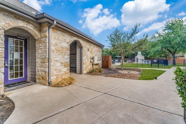 Saddle Creek & The Cove apartments in Austin TX