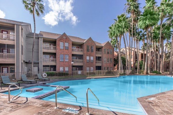 Encino Luxury Apartments apartments in Mcallen TX