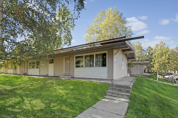 Country Lane apartments in Anchorage, AK