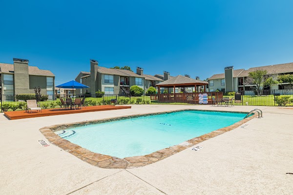 Shadowood Apartments apartments in Addison TX