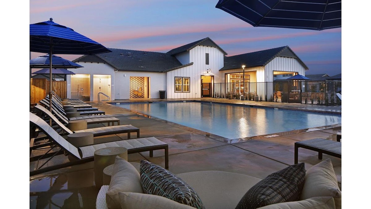 Sierra Vista apartments in Vacaville, CA