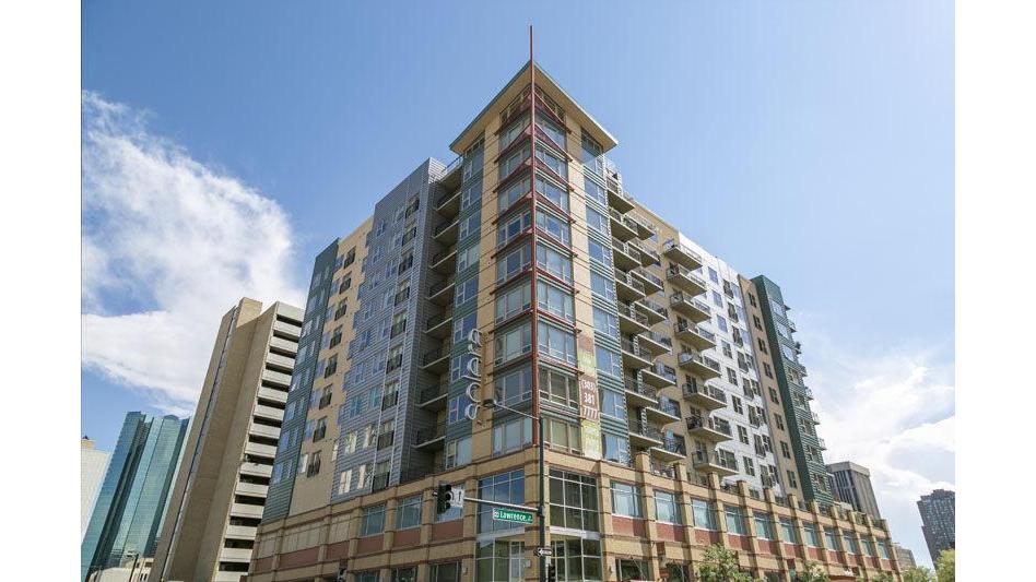 Solera Apartments apartments in Denver CO