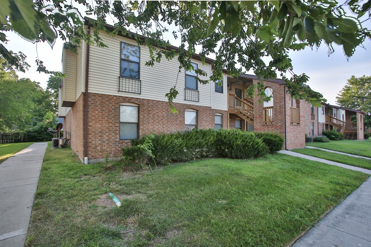 Silver Springs Apartments apartments in Springfield MO