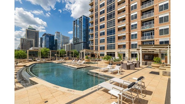 Ashton Austin apartments in Austin TX