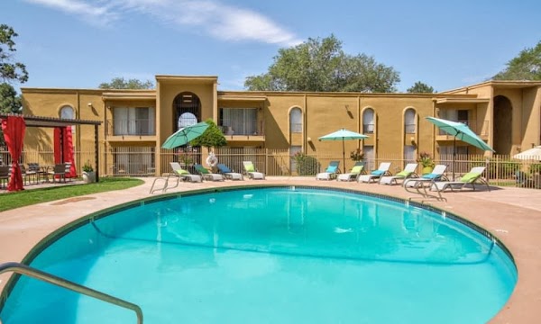Casa Tierra apartments in Albuquerque NM