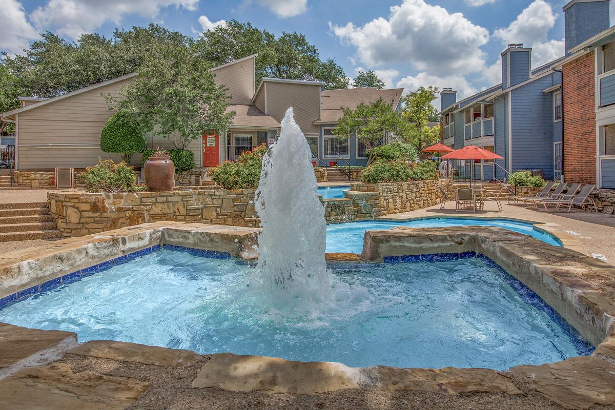 The Retreat @ 3737 apartments in Addison, TX