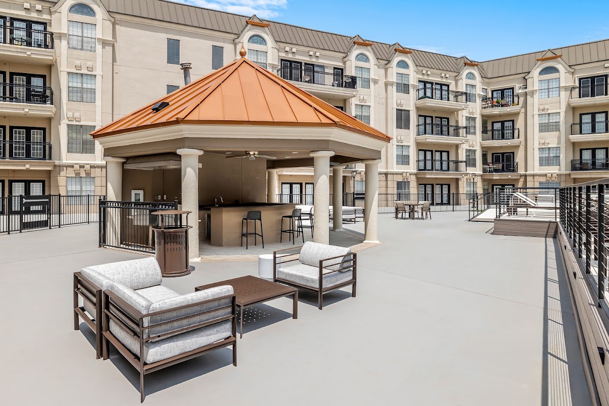 Chateau de Ville apartments in Addison TX