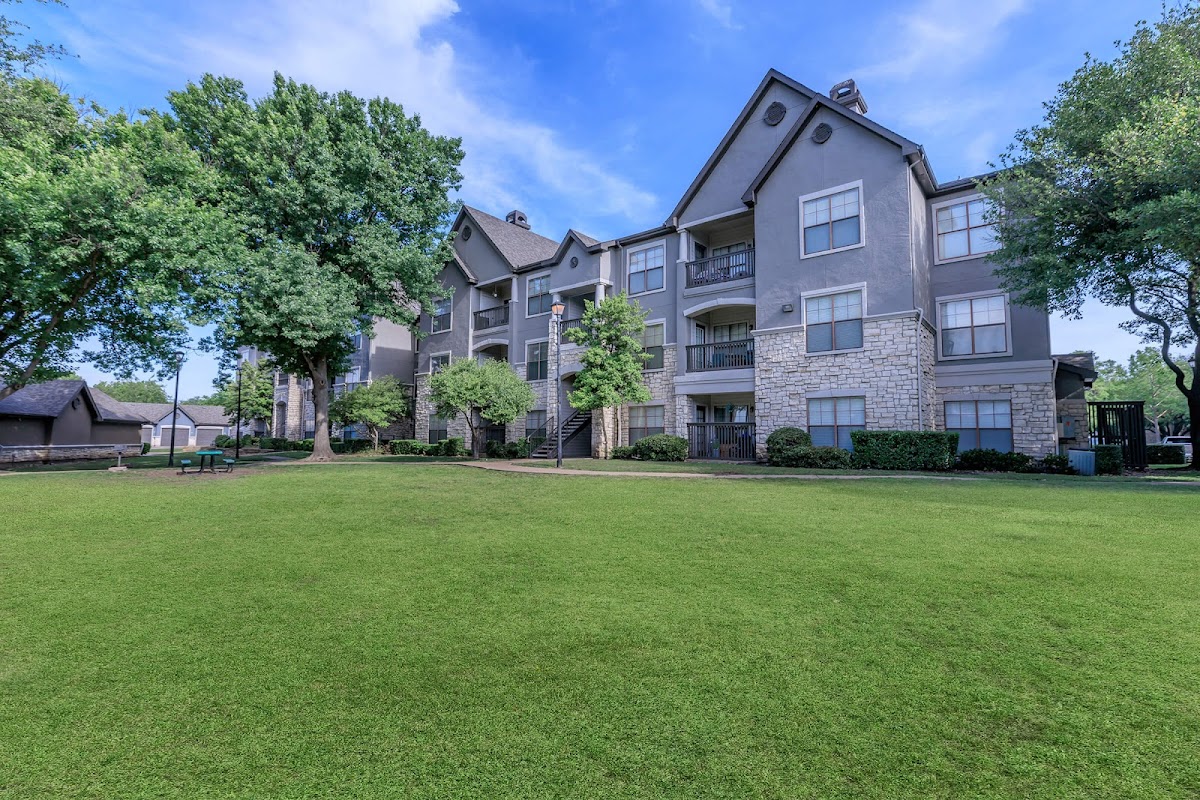 The Collins Apartments apartments in Richardson, TX