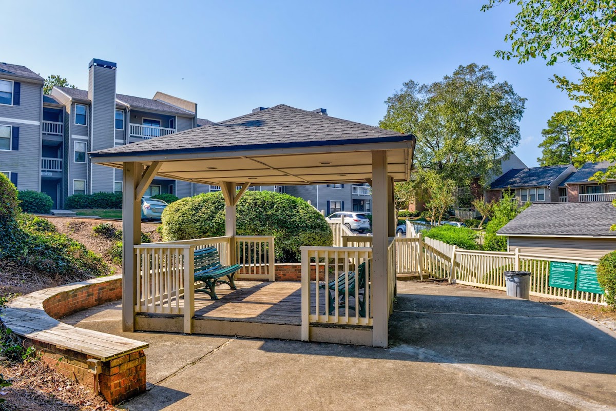 Wood Creek at Roswell Apartments apartments in Alpharetta, GA