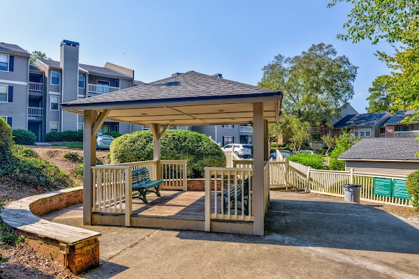 Wood Creek at Roswell Apartments apartments in Alpharetta, GA