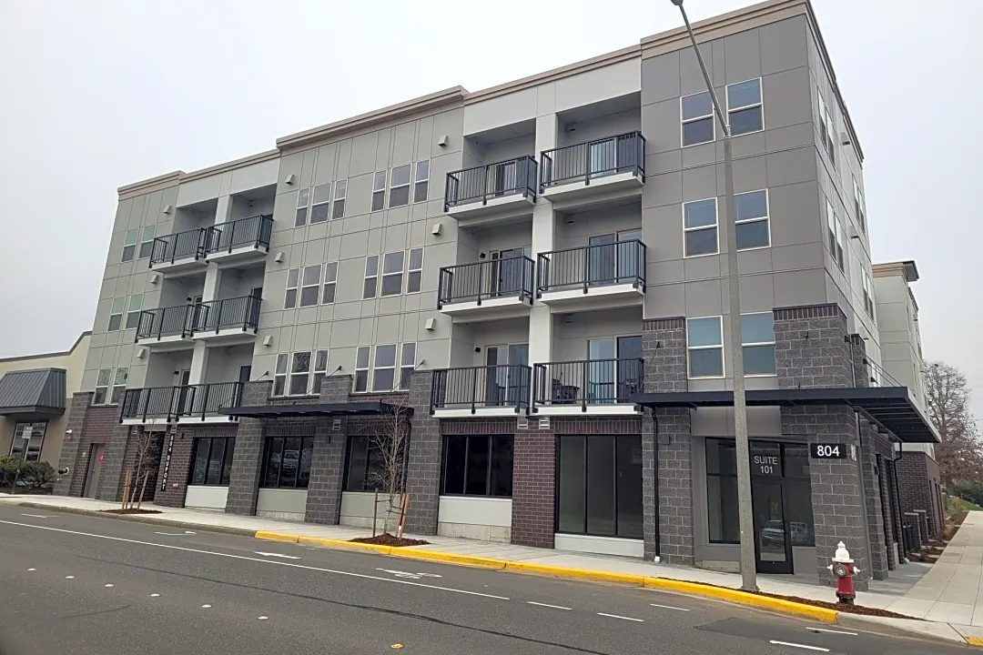 Dupont Station apartments in Bellingham, WA