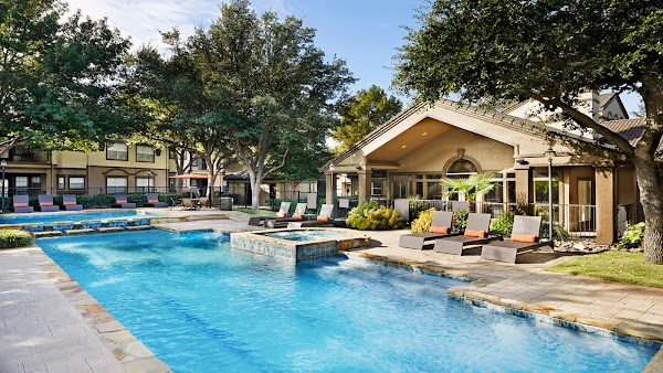 Camden Legacy Park Apartments apartments in Addison, TX
