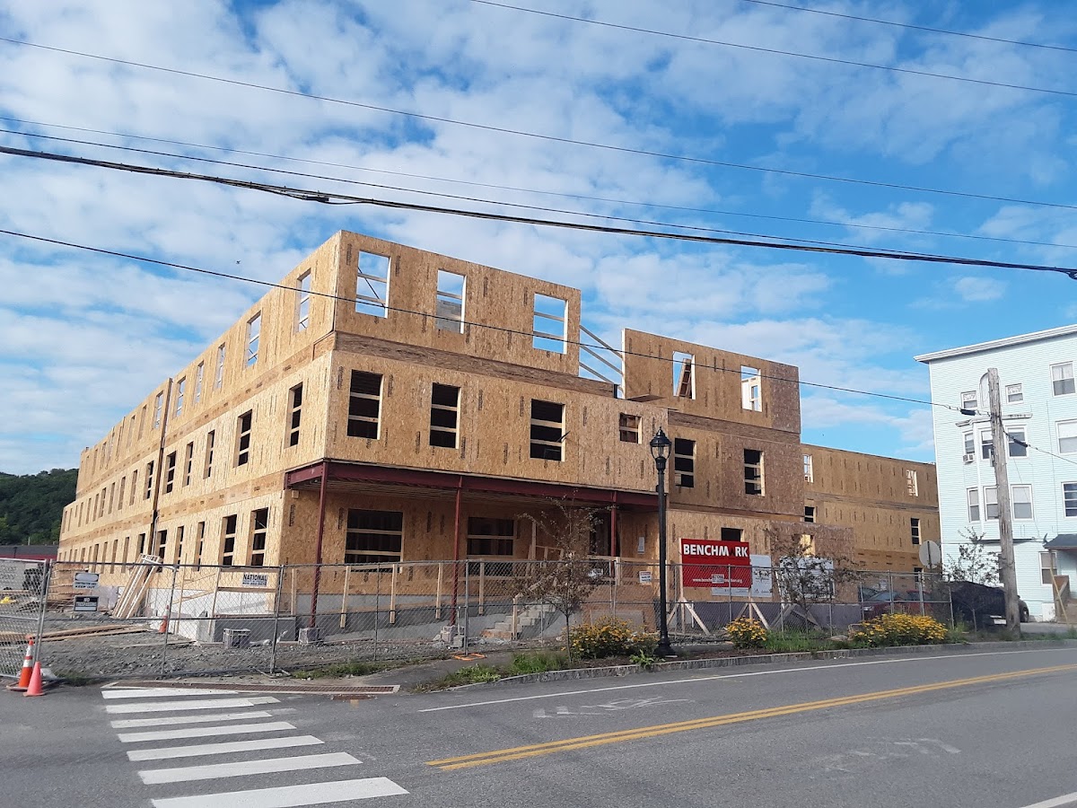 48 Hampshire apartments in Auburn, ME