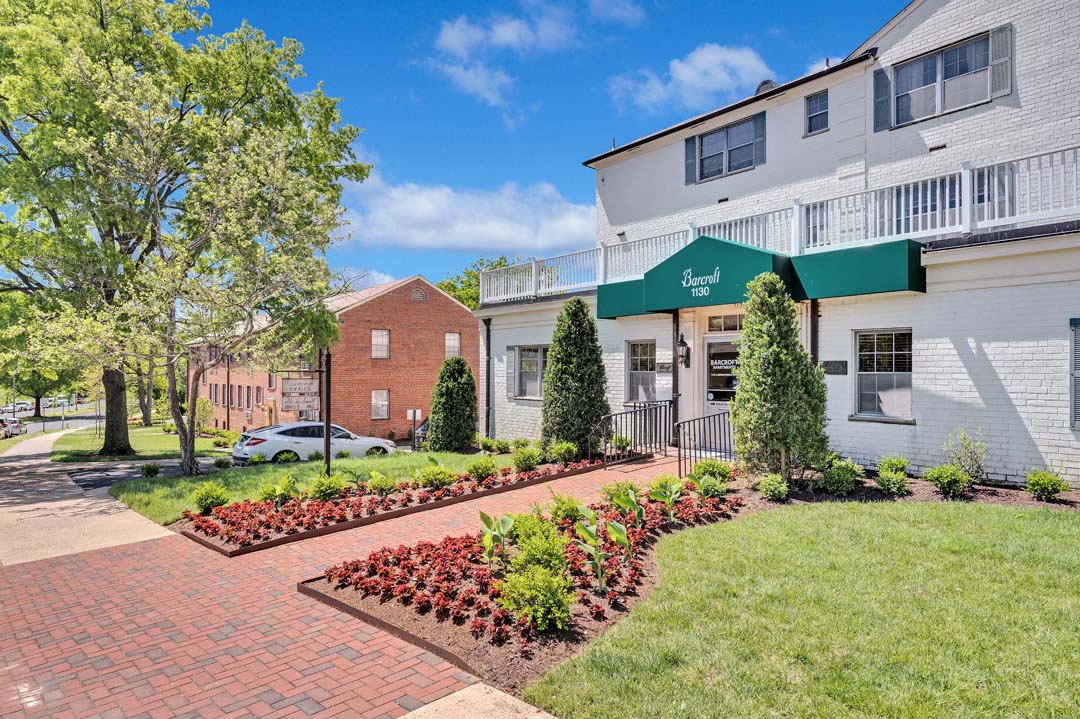 Barcroft Apartments apartments in Alexandria, VA