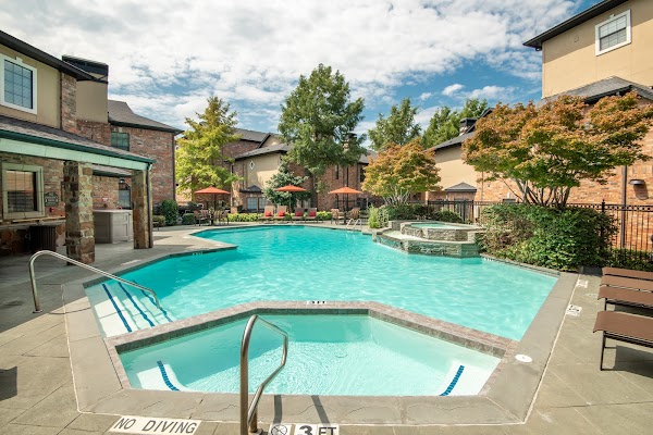 Villas at Parkside apartments in Addison TX