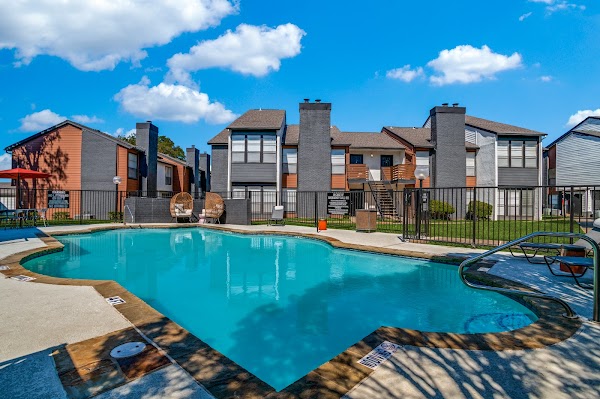 Evaline Apartments apartments in Addison TX