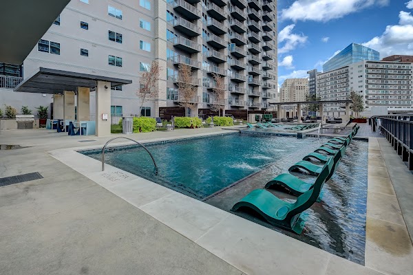 The Christopher apartments in Dallas, TX