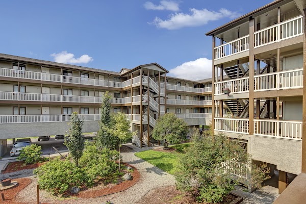Silver Ridge apartments in Anchorage, AK
