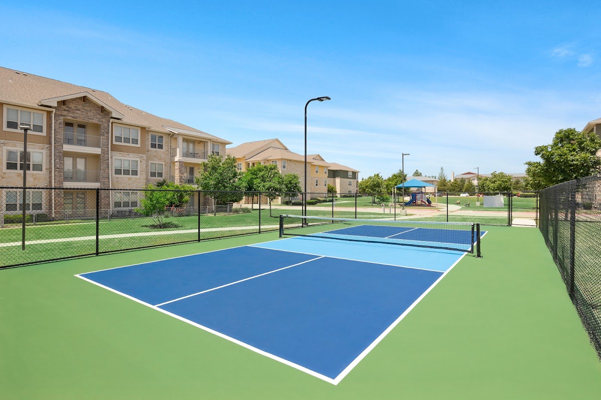 Estates of Richardson apartments in Addison, TX