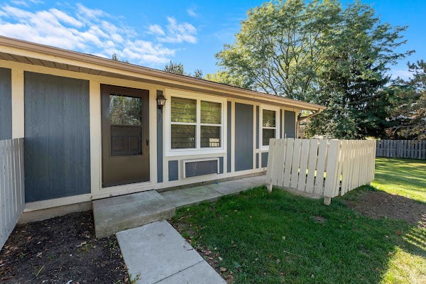 Roanoke Villas Apartments apartments in Auburn Hills, MI