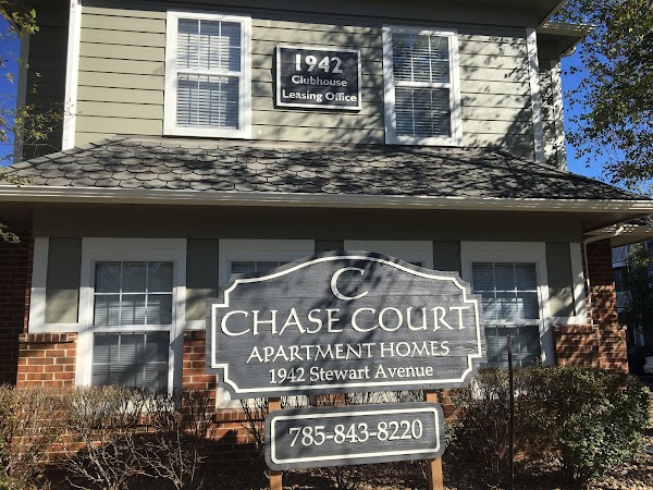 Chase Court Apartments apartments in Lawrence, KS