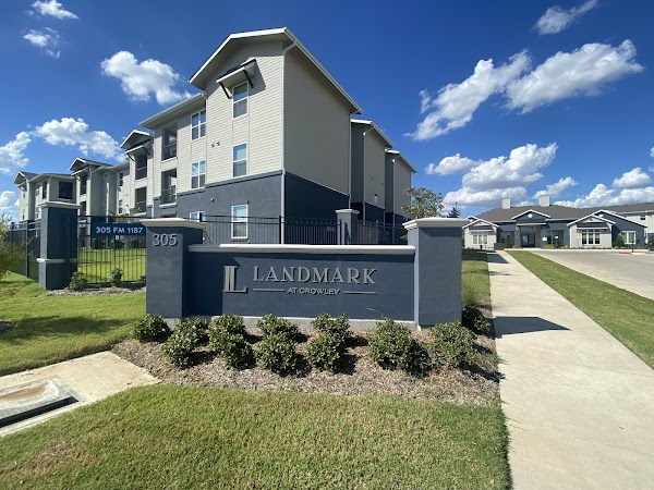 Landmark at Crowley apartments in Crowley, TX