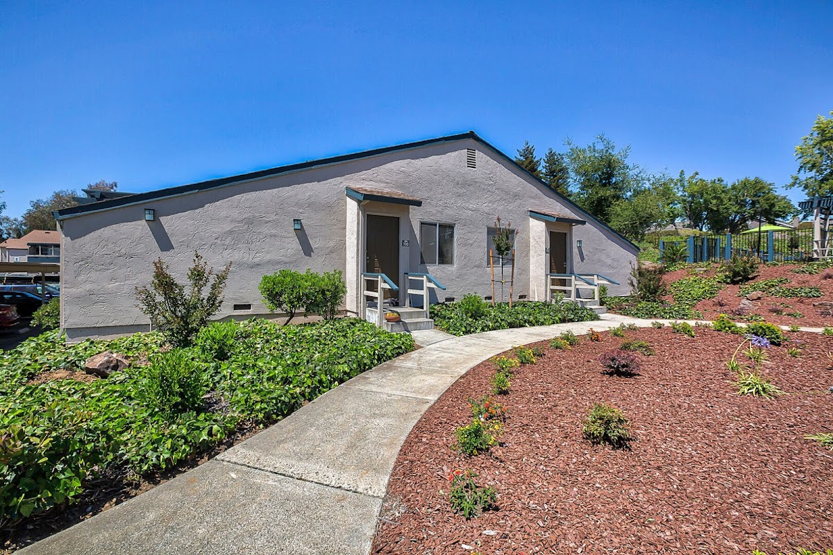 Valencia apartments in Vallejo, CA
