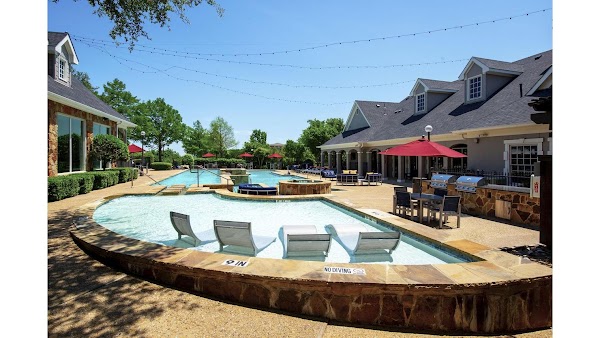 Grapevine TwentyFour 99 apartments in Addison, TX