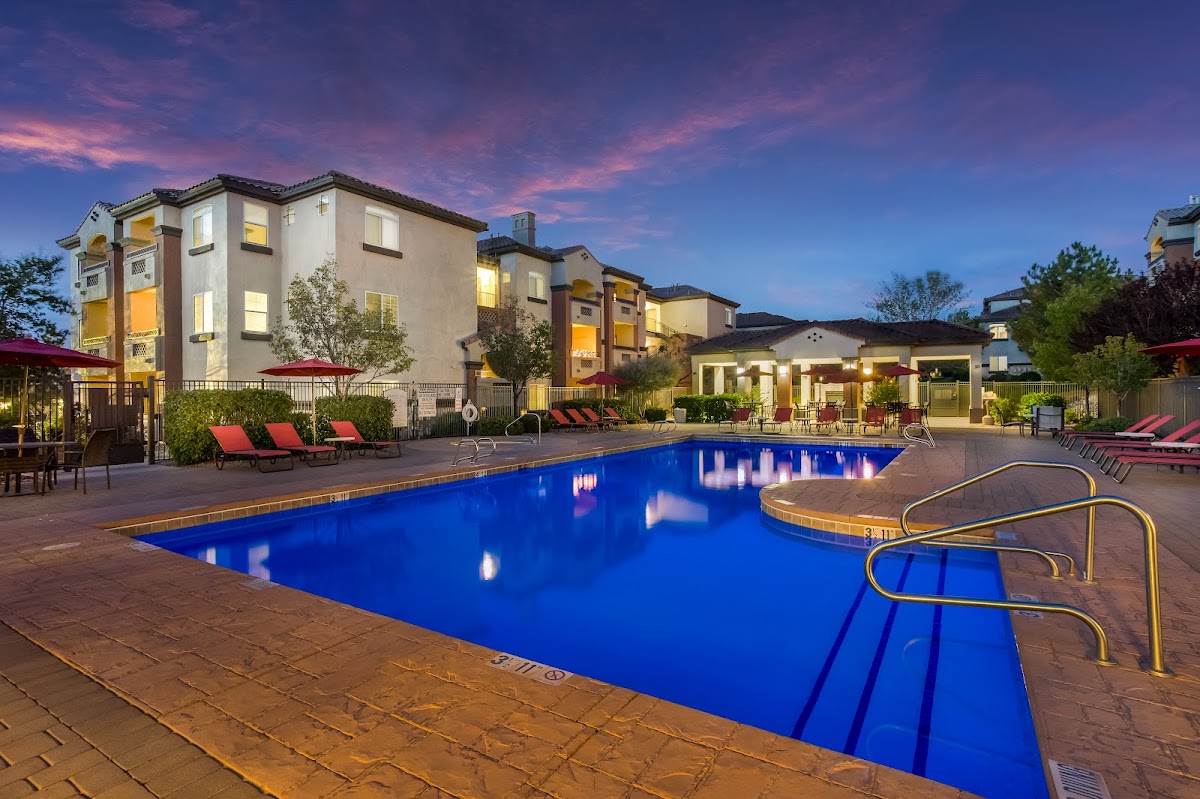 Broadstone Towne Center apartments in Albuquerque NM