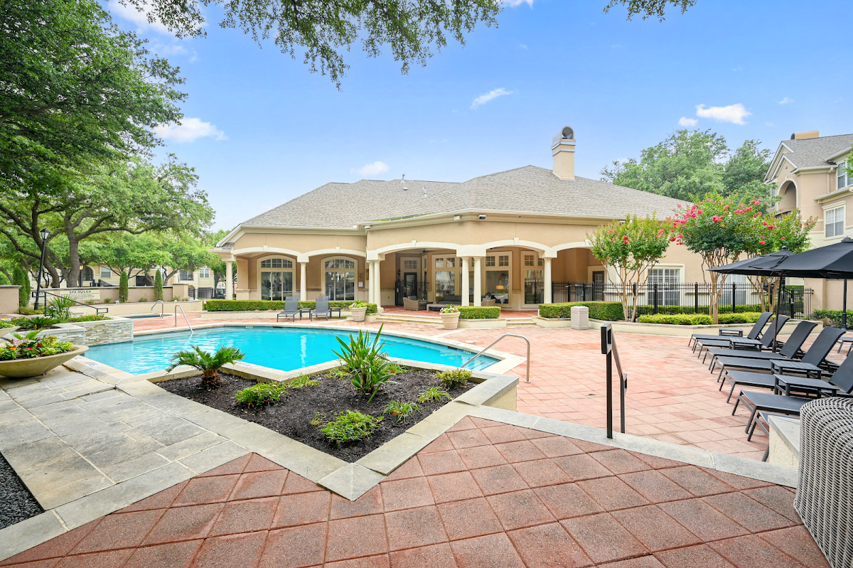 St. Moritz apartments in Addison TX