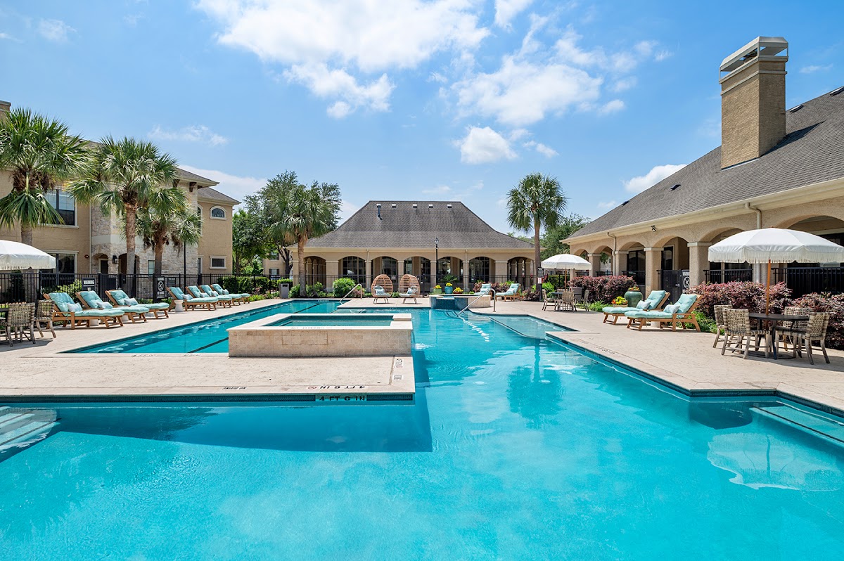 Grandea Lakemont apartments in Richmond TX