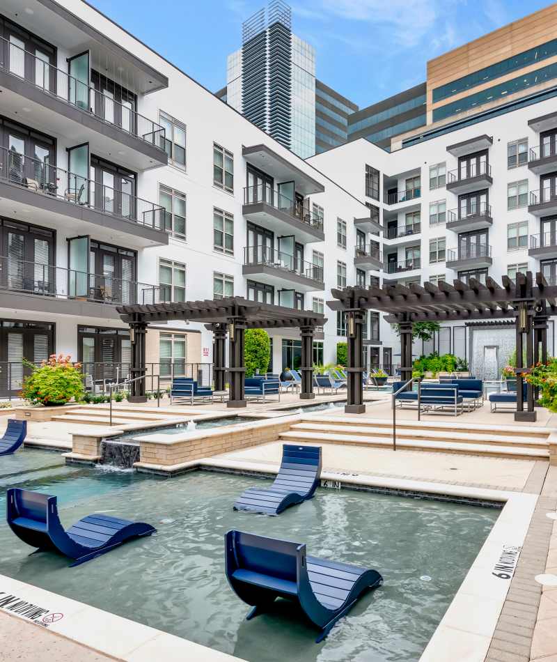 Anthem Cityline apartments in Richardson, TX