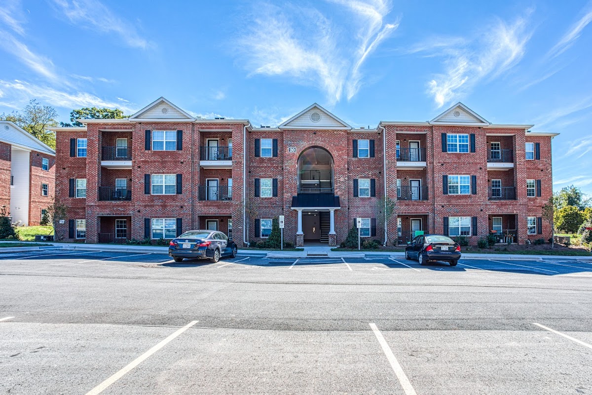 Ascot Point Village apartments in Asheville, NC